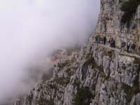 1°g - in vista il rifugio A. Papa (mt.1929)